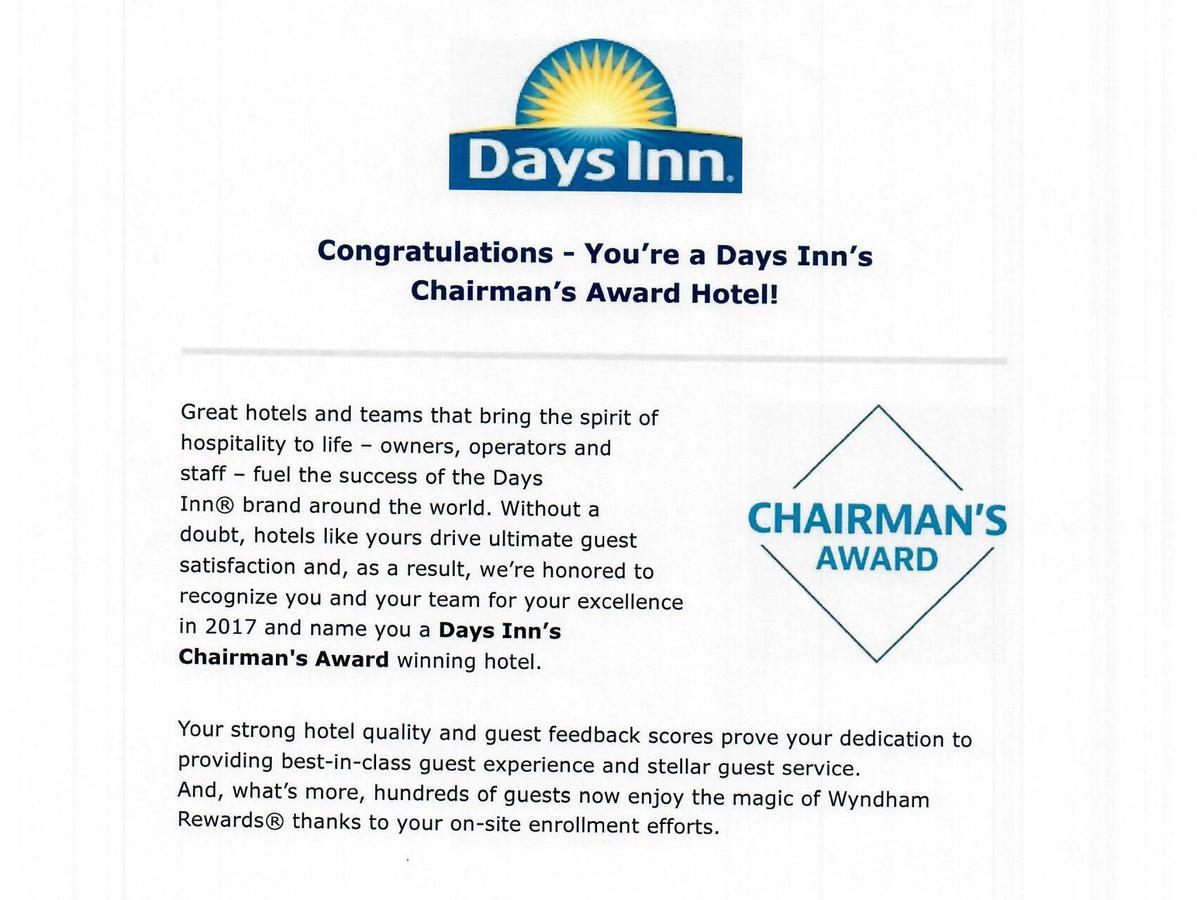 Days Inn By Wyndham Маниту-Спрингс Экстерьер фото